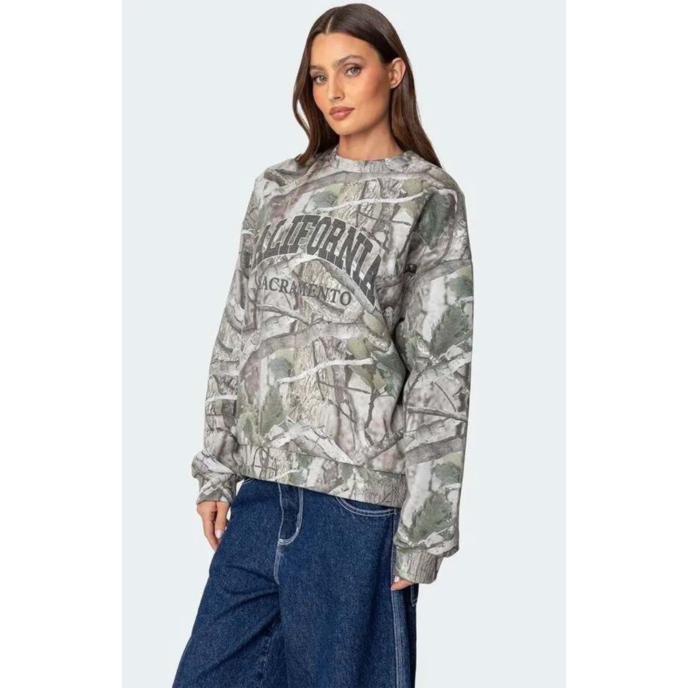 Edikted Cali Baby Camo Sweatshirt